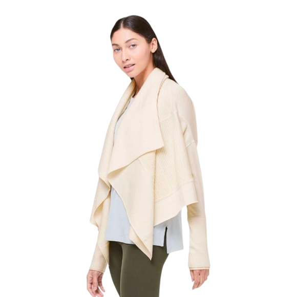 Lululemon Sit In Lotus Wrap II Angel Wing - Picture 4 of 11